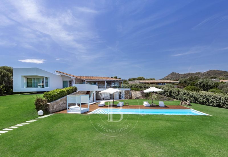 Villa Blanc Eden