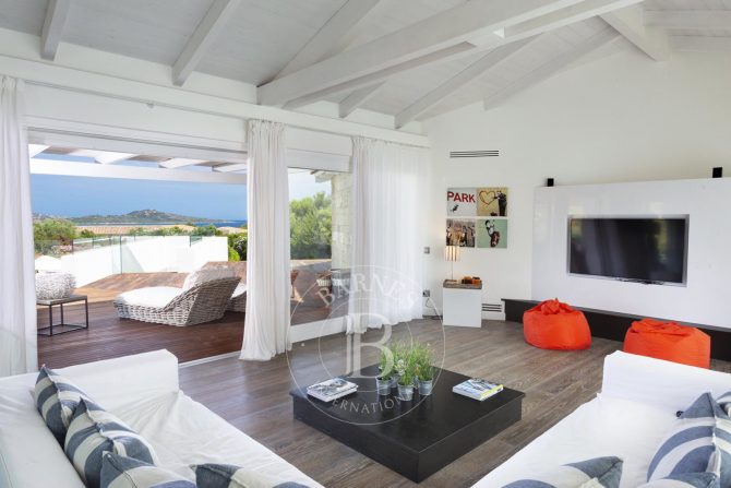 Villa Blanc Eden