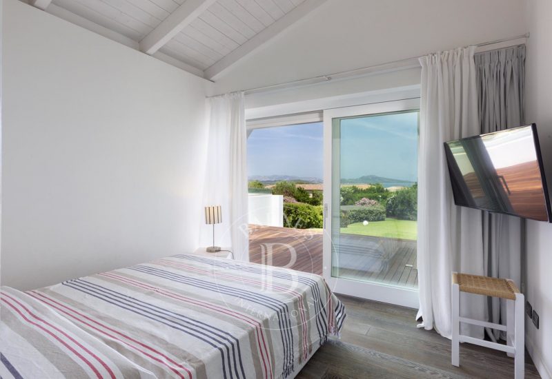 Villa Blanc Eden